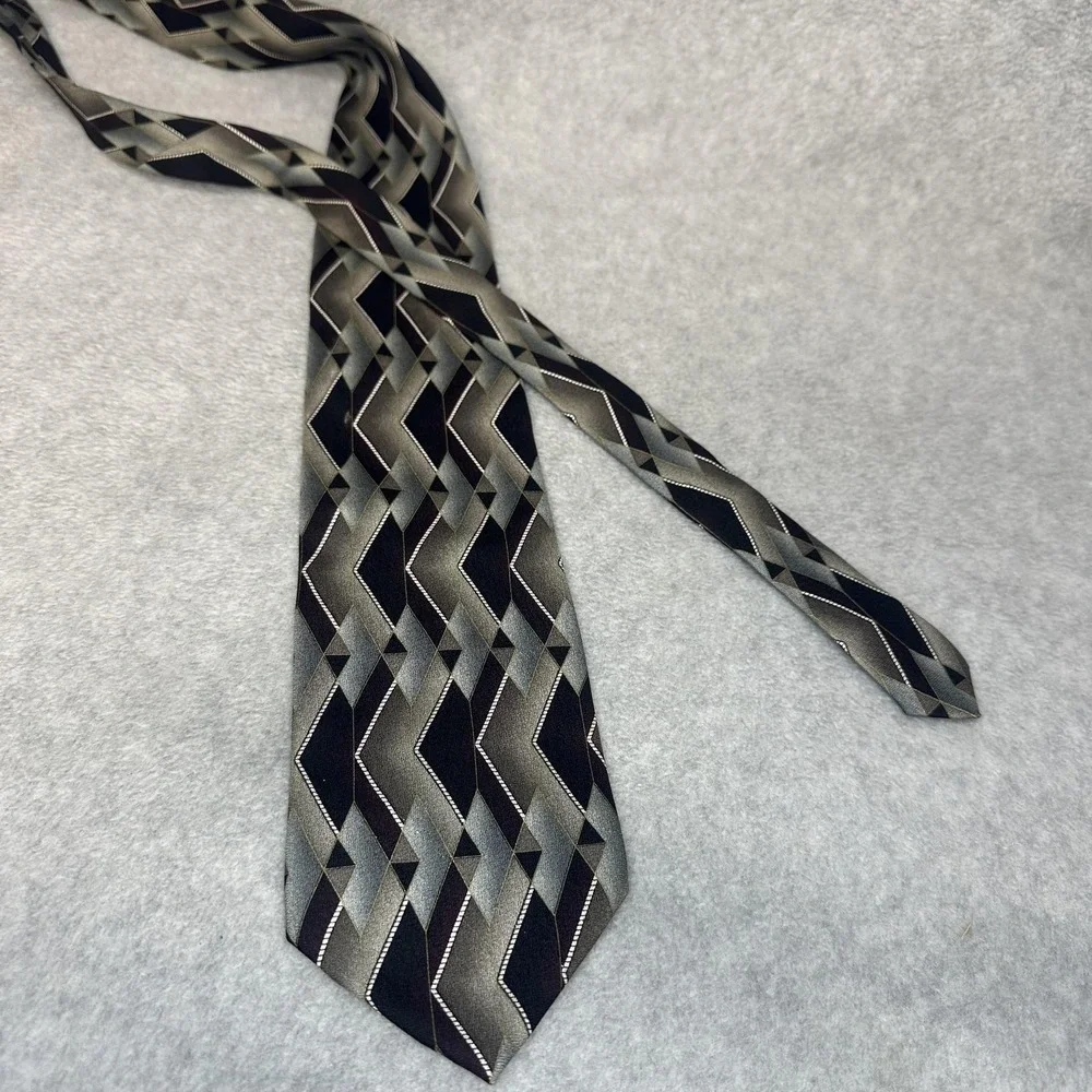 Grappa‎ Tie Mens One Size Black Gray Italian Silk Handmade USA Geometric Chevron